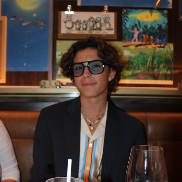 Meet your Posher, Toby - Picture 1 of 1